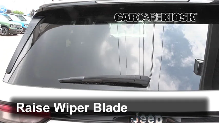 2023 Jeep Grand Cherokee Trailhawk 4xe 2.0L 4 Cyl. Turbo PHEV Windshield Wiper Blade (Rear)